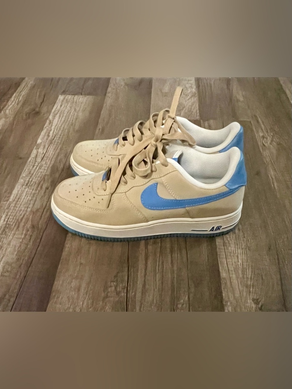 Nike AF1 Low Top Linen University Blue Sneakers - Dead Stock - Size 6 Youth